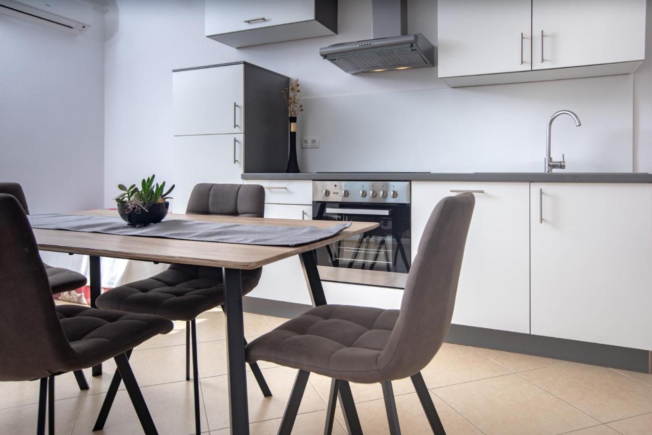 Apartmani Milena Barbat na Rabu Exteriér fotografie