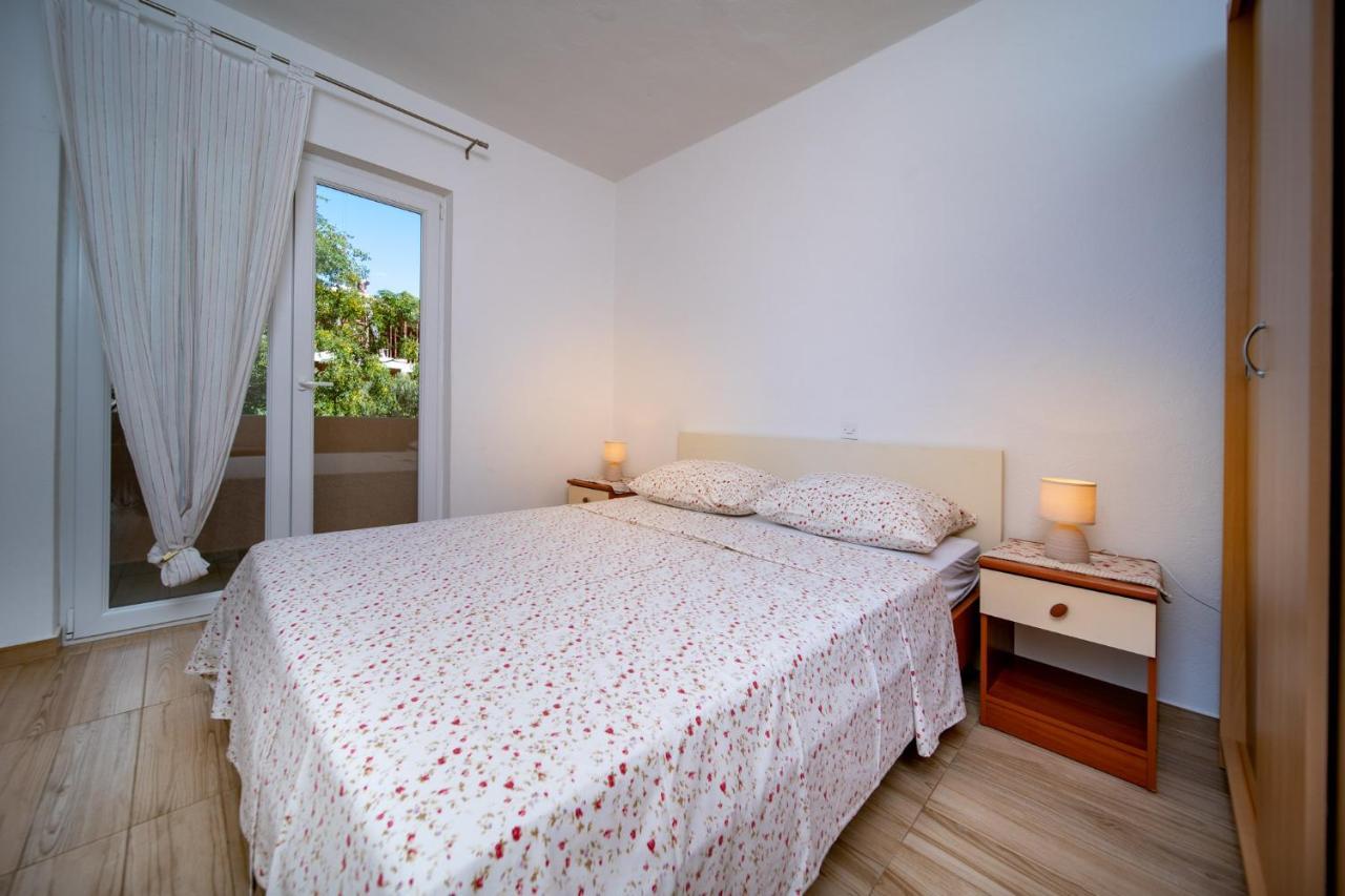 Apartmani Milena Barbat na Rabu Exteriér fotografie