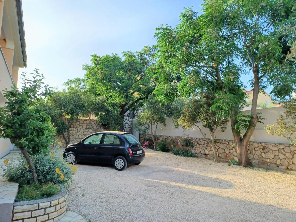 Apartmani Milena Barbat na Rabu Exteriér fotografie